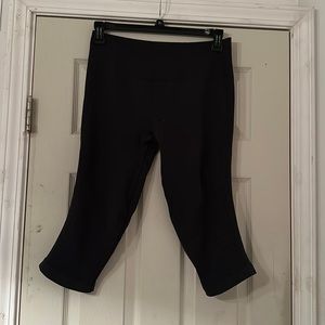 Black / Dark Grey Lululemon Leggings.